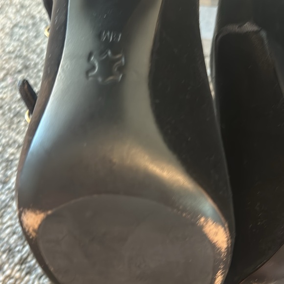 Tory Burch Carly Dark Gray Velvet Ankle Booties Sz 8 - Picture 10 of 12